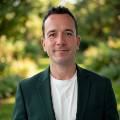 Insight-Risk-Zach-Siegel-Headshot